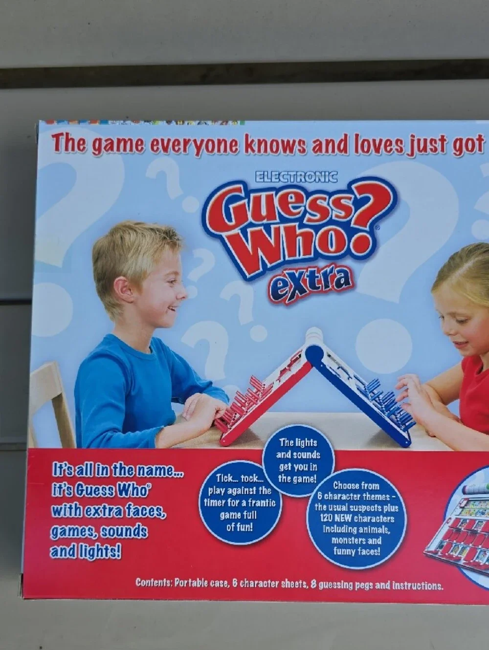 Hasbro Guess Who? Extra Electronic Game - Blue Frame with Red Panels